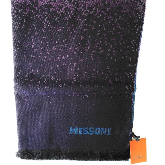 MISSONI Scarf Fringed in Purple/Gray/Blue Zig Zag Design -  MSRP $550 - BNWT - Picture 2 of 4